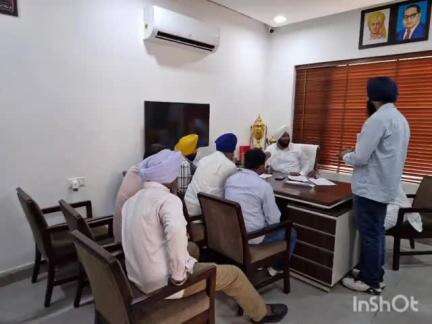ਐਸਏਐਸ ਨਗਰ ਮੁਹਾਲੀ: ਵਿਧਾਇਕ ਕੁਲਵੰਤ ਸਿੰਘ ਨੇ ਆਪਣੇ ਦਫ਼ਤਰ ਵਿਖੇ ਲੋਕਾਂ ਦੀਆਂ ਮੁਸ਼ਕਲਾਂ ਸੁਣੀਆਂ