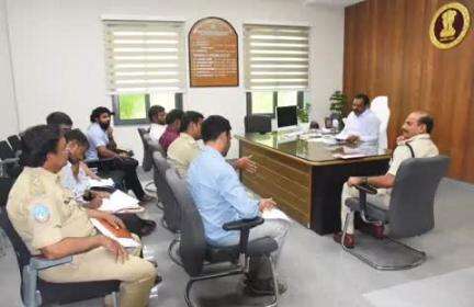 గద్వాల్: జిల్లాలో యువత గంజాయి, పొగాకు వంటి మత్తు పదార్థాలకు దూరంగా ఉండాలి: జిల్లా అదనపు కలెక్టర్ లక్ష్మీనారాయణ
