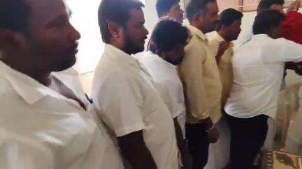வேடசந்தூர்: தென்னம்பட்டியில் முன்னாள் MLA பழனிச்சாமிக்கு, பிறந்தநாளை முன்னிட்டு ஏராளமானோர் வாழ்த்து