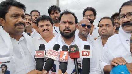 అన్నమయ్య డ్యాం వరద బాధిత గ్రామాల్లో పరిష్కారం కాని సమస్యల్ని పవన్ కళ్యాణ్ దృష్టికి తీసుకెళ్తాం: రైల్వేకోడూరు ఎమ్మెల్యే