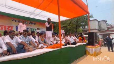 मेदिनीनगर (डालटनगंज): भारतीय सेना के सम्मान में मेदनी नगर में “जय हिंद” कार्यक्रम आयोजित, पूर्व गृह मंत्री सुबोध कांत सहाय भी शामिल हुए