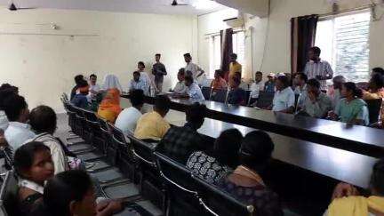 लातेहार जिला प्रशासन के द्वारा भुसूर के 11  विस्थापित ग्रामीण को मिला 10-10 डिसमिल जमीन का पट्टा। #latehar #bhusur #jmm