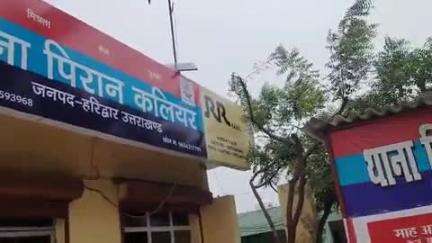 रूड़की: मेहवड के पास निर्माणाधीन हाईवे से लोहे के एंगल चोरी करने वाले 2 चोरों को लोगों ने पकड़कर पुलिस के हवाले किया
