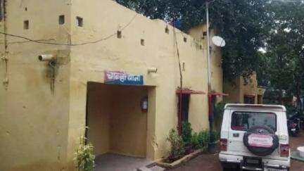चान्हो: चान्हो पुलिस ने चोरेया मोड़ के पास अवैध कोयला लदे एक पिकअप को किया ज़ब्त