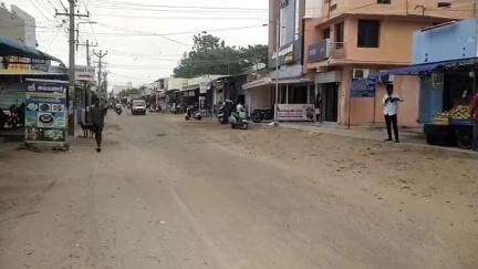 தூத்துக்குடி: போதை ஊசி மற்றும் மாத்திரைகளை விற்பனை தாளமுத்து நகர் மருந்தகத்தை மூடி காவல்துறையினர் சீல்