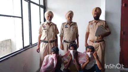 ਫਤਿਹਗੜ੍ਹ ਸਾਹਿਬ: ਪਿੰਡ ਮਲਕਪੁਰ ਨੇੜੇ ਬਿਜਲੀ ਟਾਵਰਾਂ ਦਾ ਸਮਾਨ ਚੋਰੀ ਕਰਨ ਦੇ ਮਾਮਲੇ ਚ ਤਿੰਨ ਵਿਅਕਤੀ ਗ੍ਰਿਫਤਾਰ