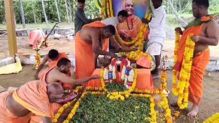 ಹನೂರು: ಮಹದೇಶ್ವರಬೆಟ್ಟದ ಸಾಲೂರು ಬೃಹನ್ ಮಠದಲ್ಲಿ‌ ಜರುಗಿದ ಪಟ್ಟದ ಗುರುಸ್ವಾಮಿಗಳ 11ನೇ ದಿನದ ಆರಾಧನೆ