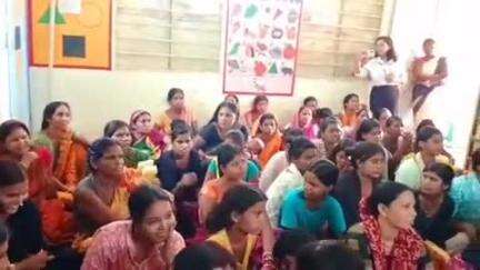 चास: ईएसएल स्टील लिमिटेड ने नंदघर, बांधडीह में माहवारी स्वच्छता जागरूकता सत्र का आयोजन किया