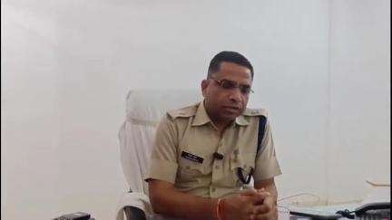हनुमना: हनुमना नगर से 20 किमी दूर गांधीनगर हनुमान मंदिर के पास अज्ञात महिला का शव मिला, पुलिस मौके पर