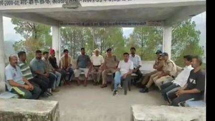 पिथौरागढ़: झुलाघाट थाना पुलिस ने 'विश्व तंबाकू निषेध दिवस' के अवसर पर चलाया जनजागरूकता अभियान