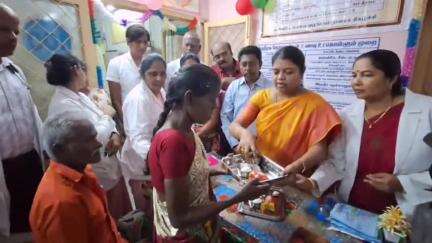 தூத்துக்குடி: அரசு மருத்துவமனையில் இரத்தம் சுத்திகரிப்பு செய்யும் புற நோயாளிகளுக்கு சிறப்பு உணவு வழங்கும் திட்டம் அமைச்சர் கீதா ஜீவன் தொடங்கி வைத்தார்