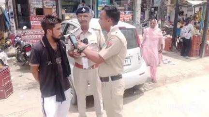 फतेहाबाद: फतेहाबाद यातायात पुलिस ने जिलेभर में स्कूल बसों की जांच और अवैध अतिक्रमण के विरुद्ध चलाया अभियान