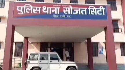 सोजत: सोजत शहर के मरुधर केसरी रोड पर कपड़ों की प्रेसिंग का काम करने वाले युवक ने विषैले पदार्थ का सेवन किया, हुई मौत