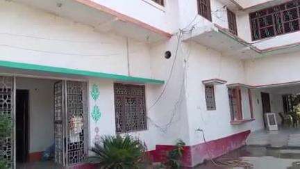 राजपुर: अहियापुर तिहरे हत्याकांड के नामजद आरोपी के घर बिजली विभाग का छापा, बिना कनेक्शन बिजली चोरी