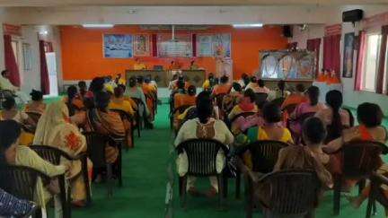 तिलहर: संजय कुमार सरस्वती में विश्व हिंदू परिषद मातृ शक्ति व दुर्गा वाहिनी का 10 दिवसीय प्रांत प्रशिक्षण वर्ग हुआ शुभारंभ