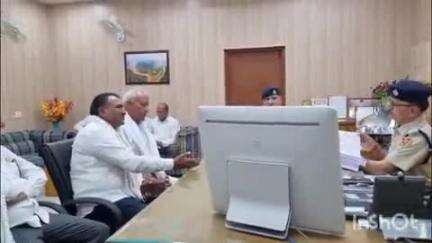 बारां: पूर्व मंत्री प्रमोद भाया सहित कांग्रेस जनों पर दर्ज झूठे मामलों को लेकर कांग्रेस प्रतिनिधिमंडल ने एसपी  को दिया ज्ञापन