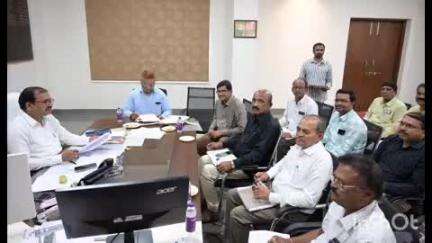 వికారాబాద్: ప్రభుత్వ విభాగాల్లో వేతన సవరణ కమిటీ పరిగణను బట్టి దినసరి కార్మికులకు జీతభత్యాలకు చర్యలు: అదనపు కలెక్టర్