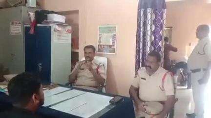 నారాయణ్​ఖేడ్: పండుగలు ప్రశాంతంగా జరుపుకోవాలి: కంగ్టి పీస్ కమిటీ సమావేశంలో సీఐ చంద్రశేఖర్ రెడ్డి