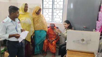 हसनगंज: पीएचसी हसनगंज में राष्ट्रीय अंधापन नियंत्रण कार्यक्रम के तहत मुफ्त नेत्र जांच शिविर का आयोजन