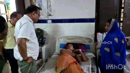 होशंगाबाद नगर: जिला अस्पताल पहुंचकर सोहागपुर MLA विजयपाल सिंह ने जाना बाघ के हमले से घायल हुए चौकीदार का हाल