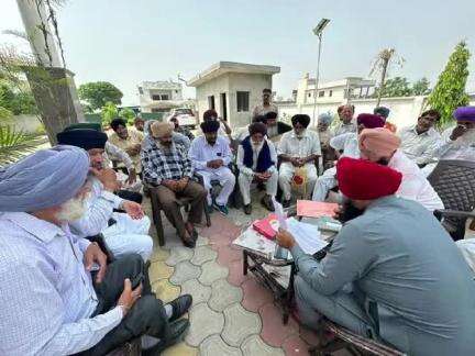 ਹੁਸ਼ਿਆਰਪੁਰ: ਟਾਂਡਾ ਵਿੱਚ ਵਿਧਾਇਕ ਰਾਜਾ ਨੇ ਸੁਣੀਆਂ ਲੋਕਾਂ ਦੀਆਂ ਮੁਸ਼ਕਿਲਾਂ