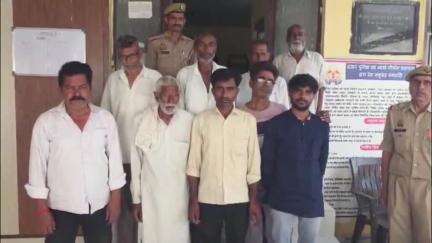 जलेसर: जलेसर पुलिस टीम ने अलग-अलग मामलों में 9 NBW वारंटी आरोपियों को थाना क्षेत्र से किया गिरफ्तार