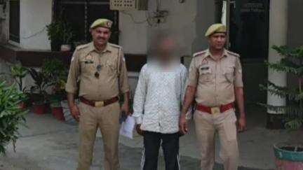 रामपुर: शुक्रवार को थाना सिविल लाइन क्षेत्र से पुलिस ने बिजली चोरी के मामले में पंजिकृत एक वारण्टी आरोपी को किया गिरफ्तार