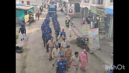 पीथमपुर: पीथमपुर में रैपिड एक्शन फोर्स का फ्लैग मार्च और परिचय अभ्यास