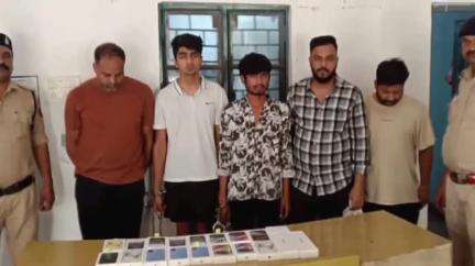 रायपुर: सरस्वती नगर थाना क्षेत्रांतर्गत रिलायंस डिजिटल स्टोर में चोरी की घटना को अंजाम देने वाले 5 आरोपी गिरफ्तार