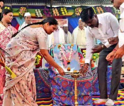 સુબીર: ડાંગ જિલ્લાના ધવલી દોડ ગામ ખાતે સંસ્કારની ભેટ, સમરસતાની અનુભૂતિ – સમૂહલગ્નોત્સવ"નું આયોજન કરાયું