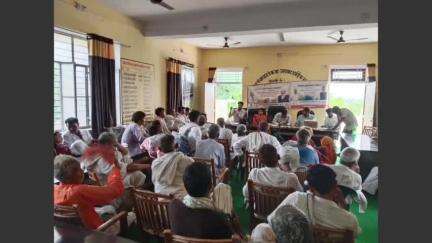 सवाई माधोपुर: सवाई माधोपुर के सीणोली, बन्धा भगवतगढ़ में किसानों को दी जा रही आधुनिक तकनीकों व सरकारी योजनाओं की जानकारी