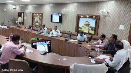 बूंदी: नागरिक सुरक्षा व जागरूकता के लिए आयोजित मॉकड्रिल को लेकर कार्यवाहक जिला कलक्टर ने ली बैठक