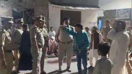 पीलीभीत: सीओ सिटी ने कई थानों की पुलिस फोर्स के साथ शाहजी मियां उर्स की सुरक्षा व्यवस्था का किया निरीक्षण