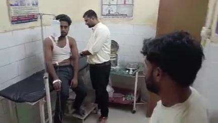 खलीलाबाद: धनघटा थाने के सिरसी गांव में जमीन बैनामा को लेकर विवाद में दबंगों ने चाकू से हमला कर 2 को किया घायल