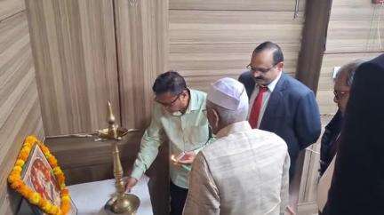 गाज़ीपुर: जिपं हाल में आयोजित हिन्दी पत्रकारिता दिवस पर जिला जज ने कहा, भ्रष्टाचार को बेनकाब करने की जिम्मेदारी पत्रकारों की है