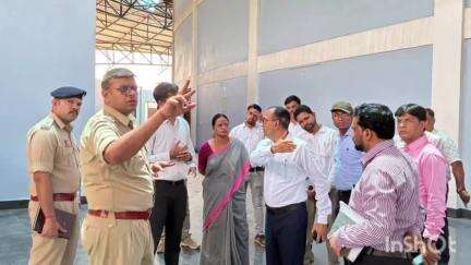 कोरबा: मुख्यमंत्री के संभावित कोरबा आगमन के लिए कन्वेंशन हॉल का एसपी, कलेक्टर एवं महापौर द्वारा निरीक्षण संपन्न