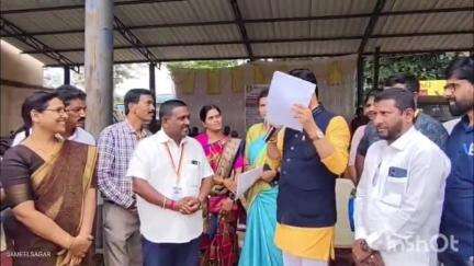 ಸಾಗರ: ವಿವಿಧ ಬೇಡಿಕೆ ಈಡೇರಿಸುವಂತೆ ನಗರದಲ್ಲಿ ಪೌರ ಕಾರ್ಮಿಕರ ಪ್ರತಿಭಟನೆ