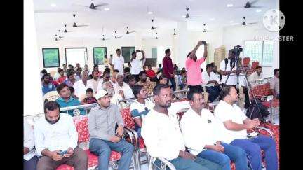 మధిర: ఎర్రుపాలెంలో డివైఎఫ్ఐ జండా ఊపి ప్రచార యాత్రను ప్రారంభించిన మధిర సీనియర్ సివిల్ జెర్సీ అసిస్టెంట్ సెషన్స్ జడ్జి ప్రశాంతి