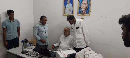 కుప్పం: ముద్దనపల్లి గ్రామ సచివాలయాన్ని తనిఖీ చేసిన జడ్పీ ఛైర్మన్ గోవిందప్ప శ్రీనివాసులు