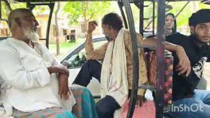 धनघटा: नाथनगर ब्लॉक पर बोरिंग को लेकर भटक रहे किसान, कार्यालय पर लटका रहा ताला