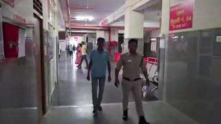 बैतूल: शराबी पुत्र ने शराब के लिए पैसे न मिलने पर मां को पीटा, पुलिस ने किया गिरफ्तार, कुम्हली गांव का मामला