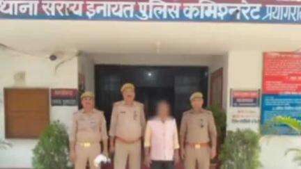 फूलपुुर: हनुमानगंज बाजार के पास पुलिस ने 13.900 किलोग्राम गांजे के साथ एक अभियुक्त को गिरफ्तार किया