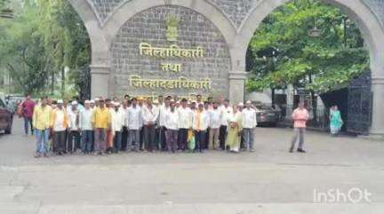 पेठ: तालुका डीवायएफआय च्या वतीने विविध मागण्यांचे जिल्हाधिकारी , आदिवासी विकास विभागाला निवेदन