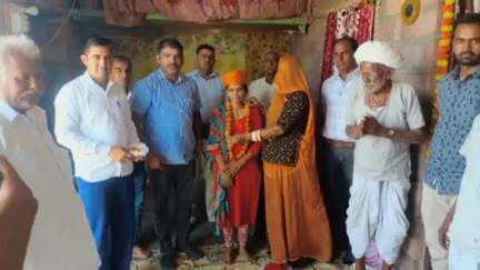 अरटीया में बिना बाप की कंचन पटेल ने दसवीं में 86% अंक लाने पर गांव वह स्कूल का नाम किया रोशन