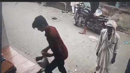 नूह: नगीना बाजार: कीमती सूट व ज्वेलरी की चोरी, CCTV में कैद हुई वारदात