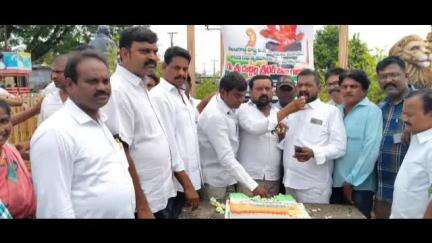 రామగుండం: రామగుండం పారిశ్రామిక ప్రాంతంలో ఘనంగా మంత్రి శ్రీధర్‌ బాబు జన్మదిన వేడుకలు