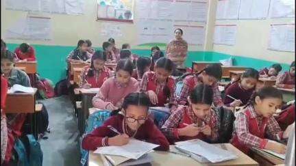 कुल्लू: जिले के सरकारी विद्यालयों में विद्यार्थियों ने ओसीआर शीट पर दिया टेस्ट, विज्ञान विषय पर आधारित टेस्ट में दिखाई अधिक रुचि