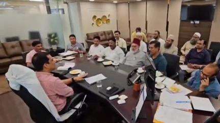 कोल: ईदुल अज़हा (बकरीद) के त्यौहार को देखते हुए नगर आयुक्त ने मुस्लिम बुद्धिजीवियों के साथ की बैठक
