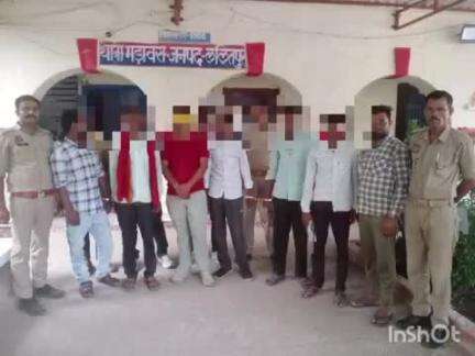 मड़ावरा: मडावरा पुलिस ने विभिन्न गांवों में लड़ाई-झगड़ा कर गाँव की शांति व्यवस्था भंग करने के आरोप में 8 लोगों को किया गिरफ्तार