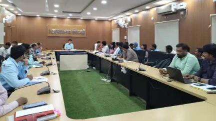 डुमरा: डुमरा डिस्ट्रिक्ट स्किल कमिटी की बैठक संपन्न, डीएम ने दिए निर्देश